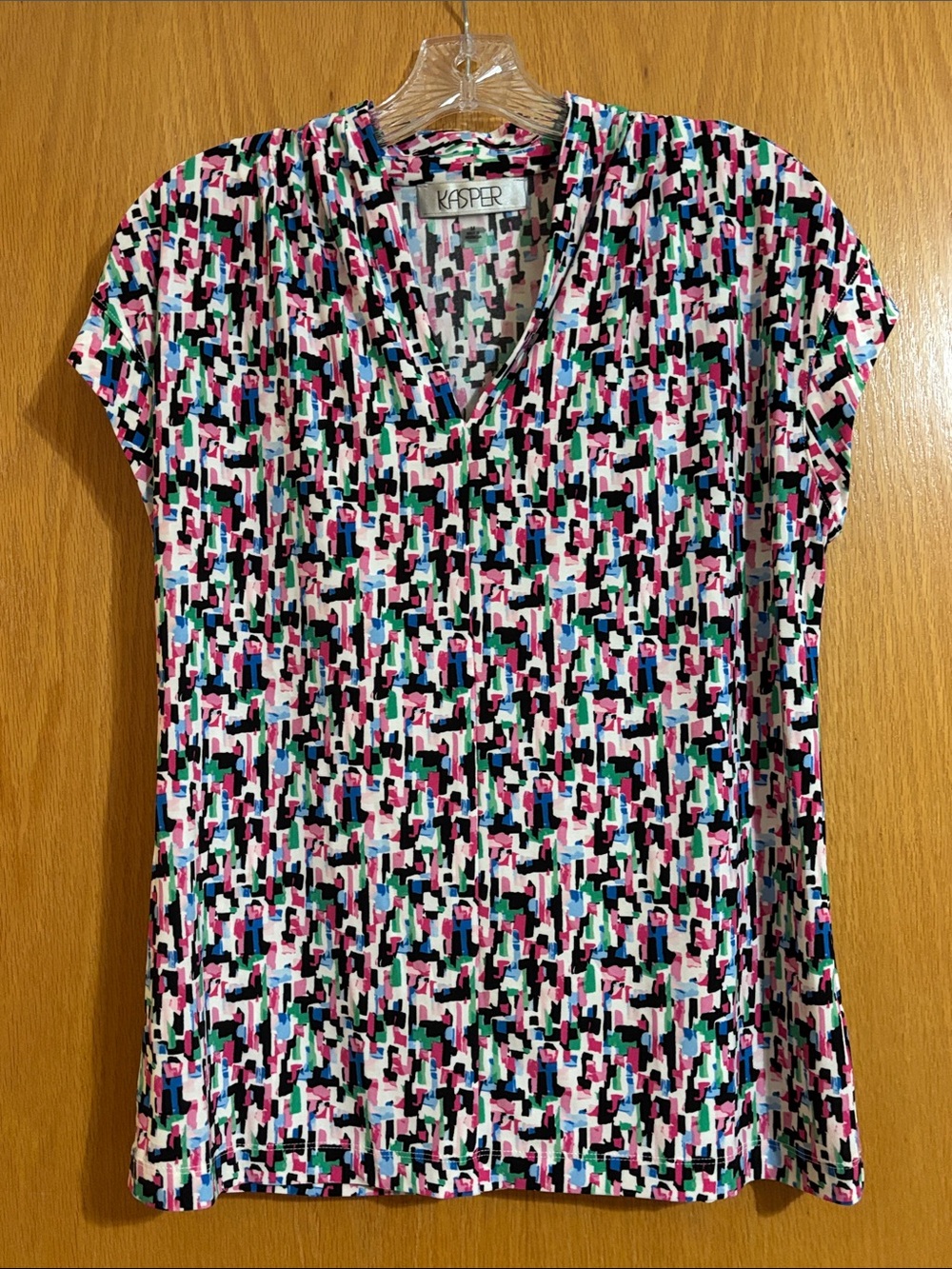 Kasper Multicolor Abstract V-Neck Short Sleeve Top